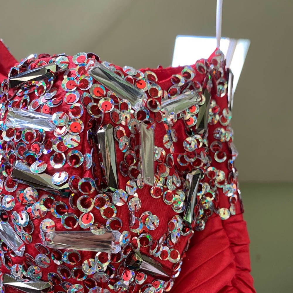 Red Prom Dress - Picture 4 of 7